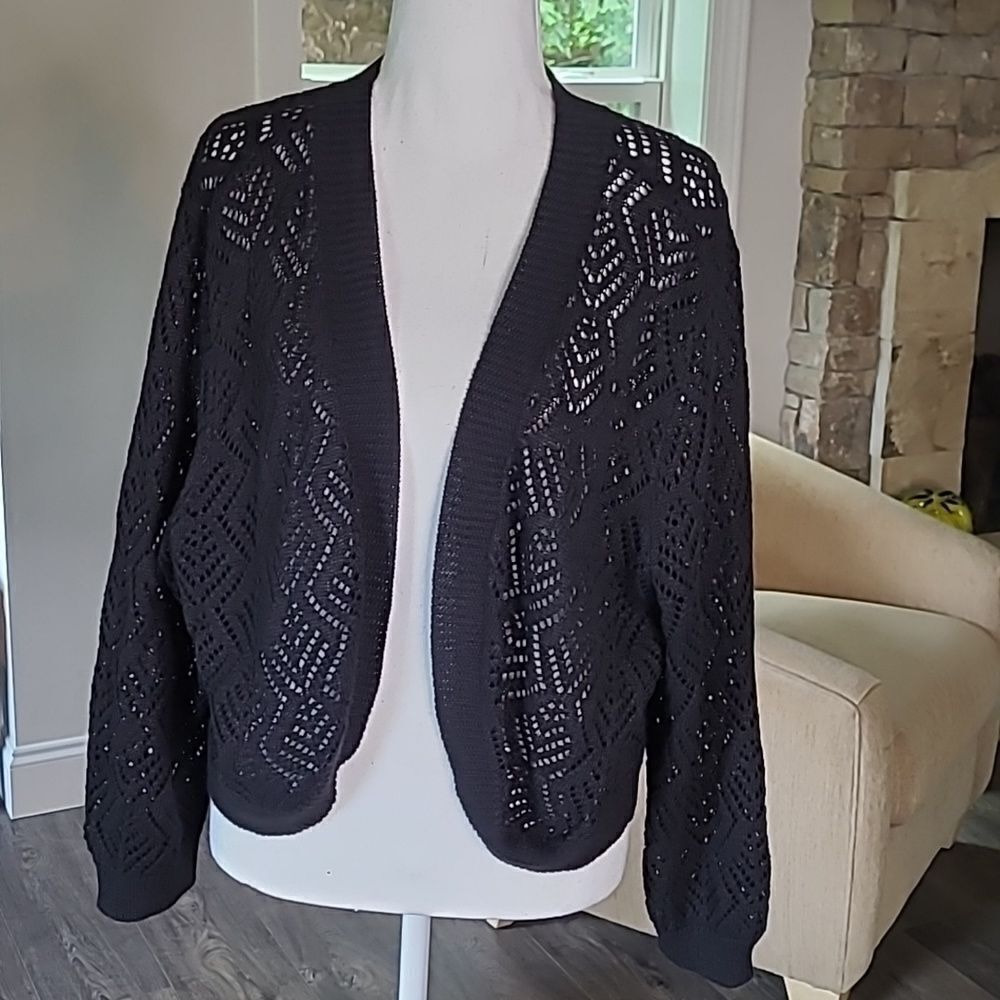 Lane Bryant sz 22/24 crochet shrug/ sweater